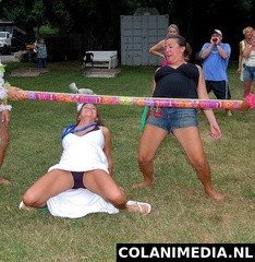 colanimedia.nl-tienermeiden-dronken-sletjes-0031